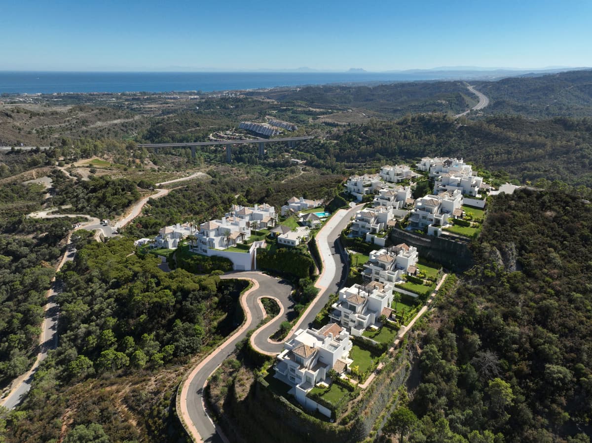 Marbella Club Hills Phase II — photo 2 of 10