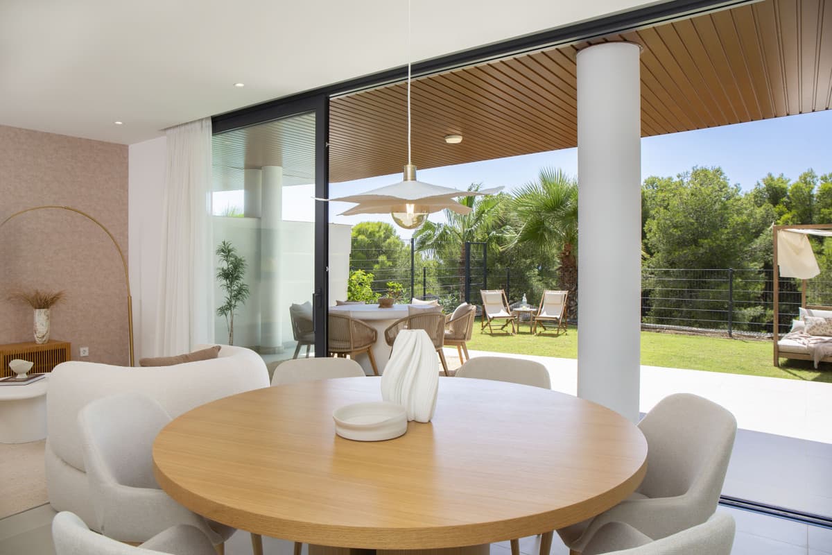 HIGUERON WEST - KEY READY — photo 2 of 10
