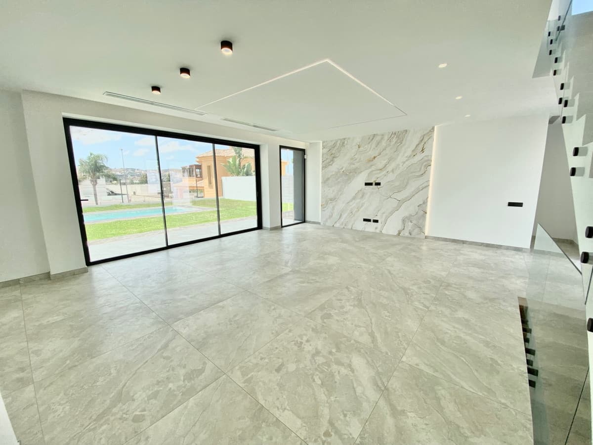 Grupo Tierra Nueva - KEY READY — photo 5 of 10