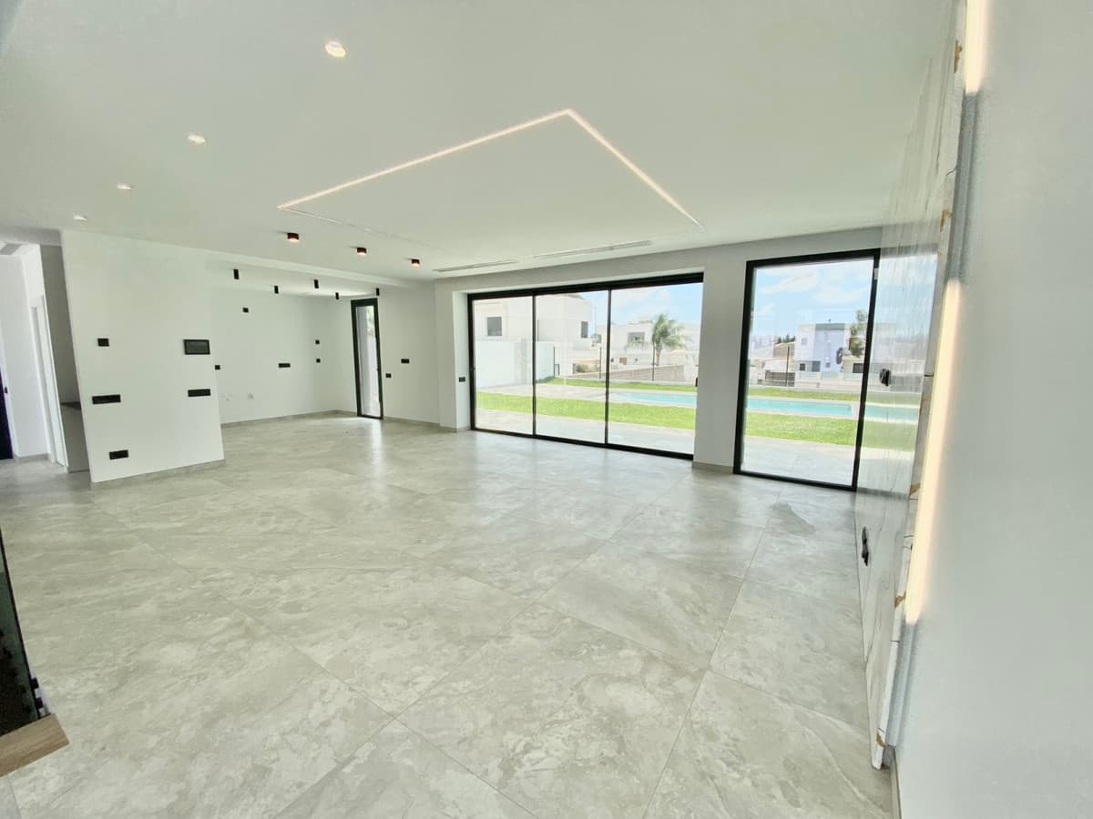 Grupo Tierra Nueva - KEY READY — photo 6 of 10