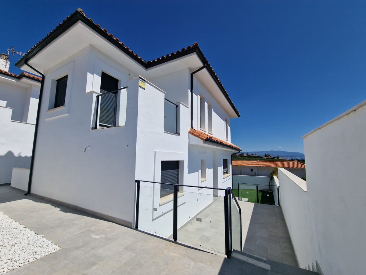 CASAS PAREADAS Y VILLA ALDEA HILLS - KEY READY! — photo 2 of 10