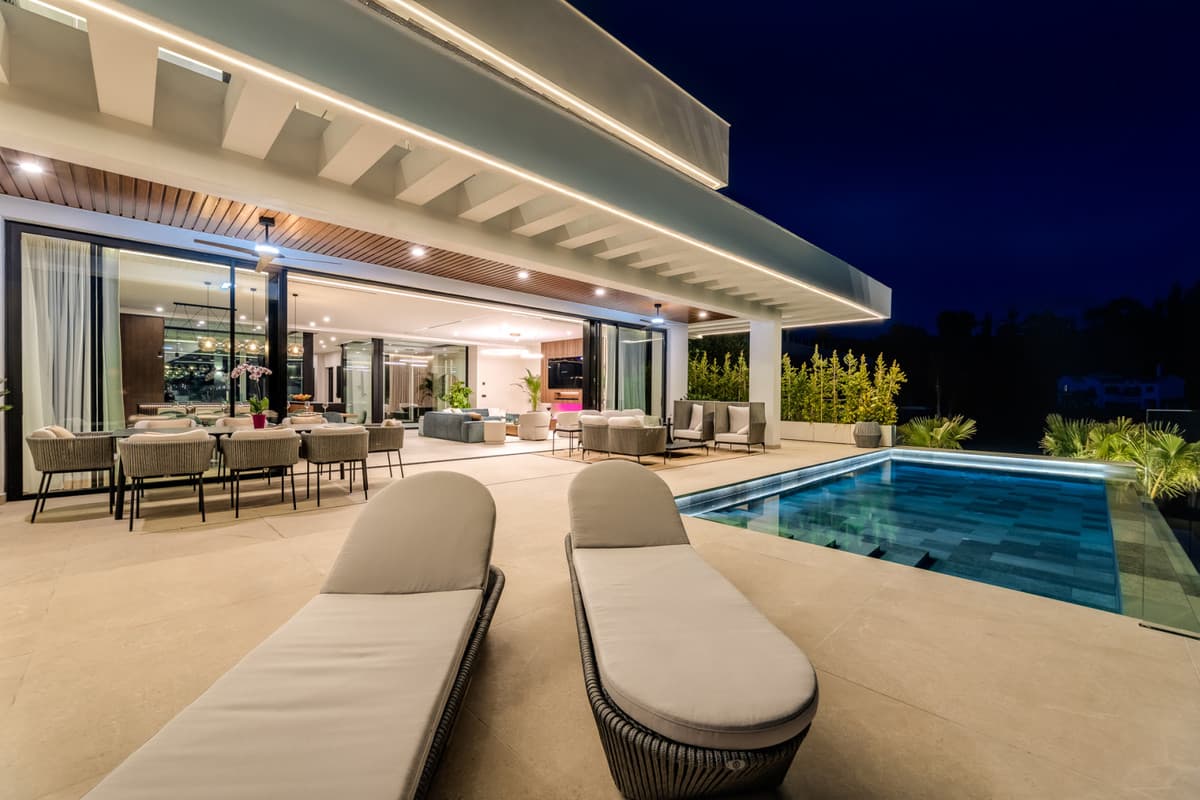 Villa Alfa - KEY READY — photo 4 of 10