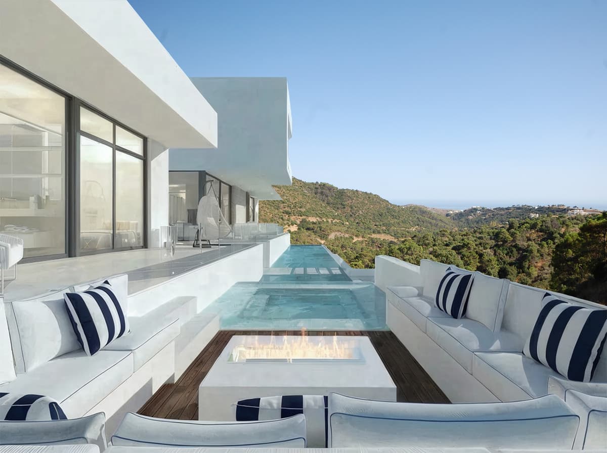 ZOE LUXE — photo 1 of 7
