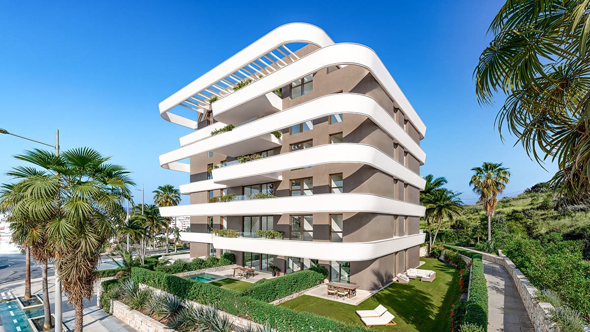 LOOA ESTEPONA — photo 1 of 10