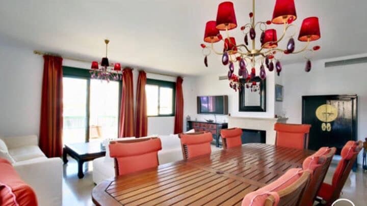 Penthouse in San Pedro de Alcántara — photo 1 of 8