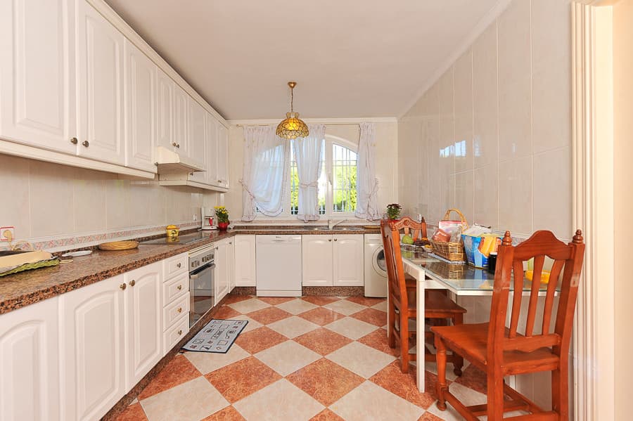 Detached Villa in Benalmadena — photo 8 of 10