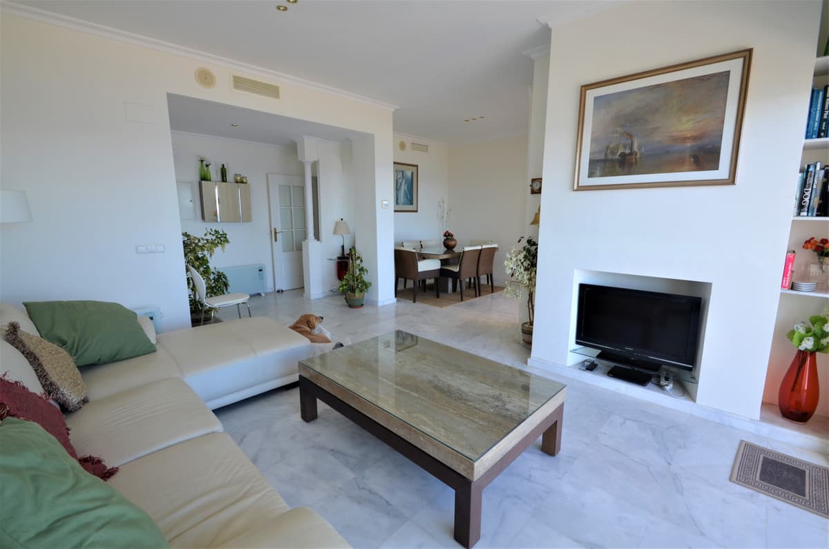 Penthouse in La Duquesa — photo 4 of 10