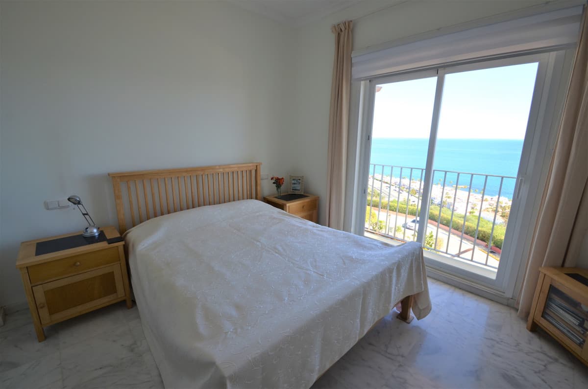 Penthouse in La Duquesa — photo 6 of 10