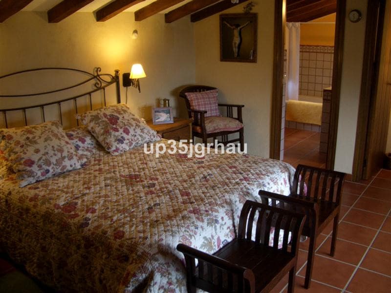 Cortijo in Jubrique — photo 6 of 10