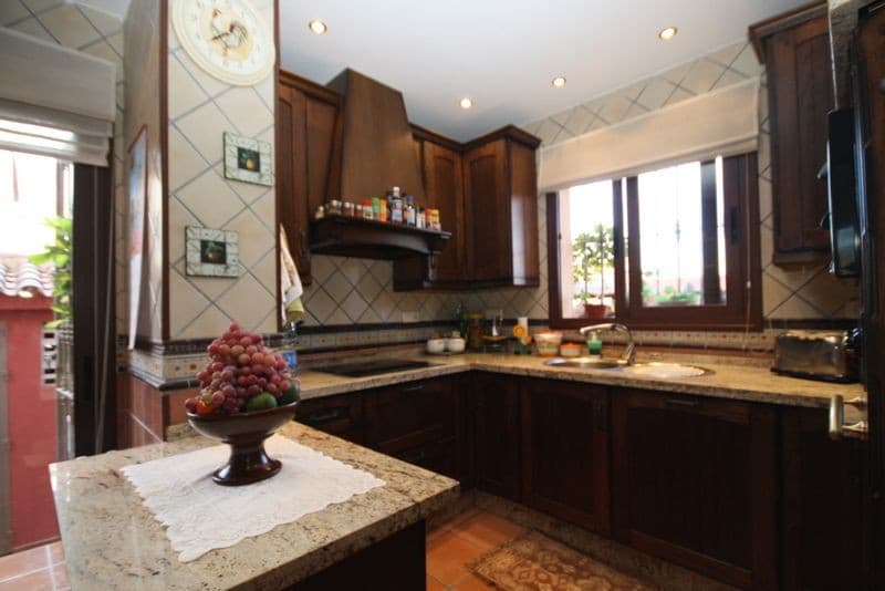 Detached Villa in Las Chapas — photo 6 of 10
