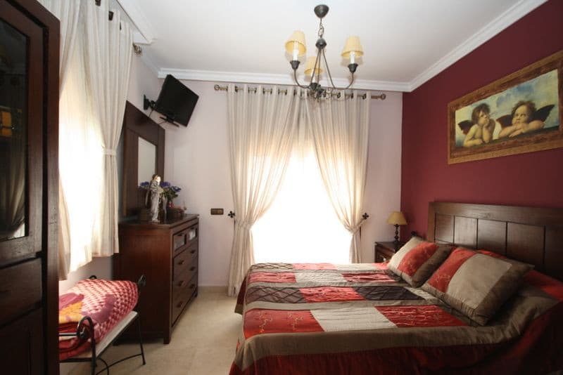 Detached Villa in Las Chapas — photo 8 of 10
