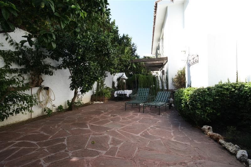 Detached Villa in Los Monteros — photo 9 of 10