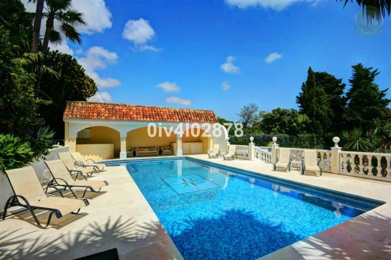 Detached Villa in Benalmadena Pueblo — photo 4 of 10