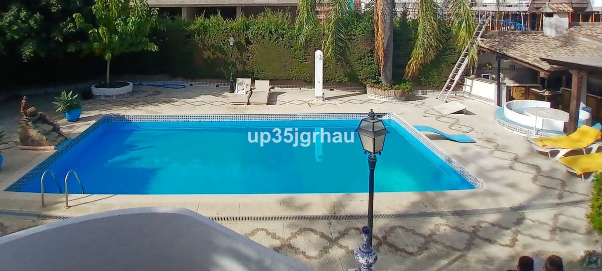 Detached Villa in Estepona — photo 5 of 10