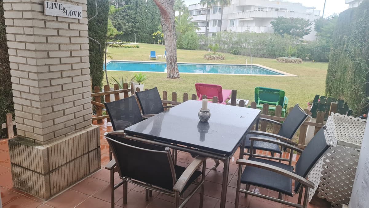 Townhouse in Nueva Andalucía — photo 8 of 10