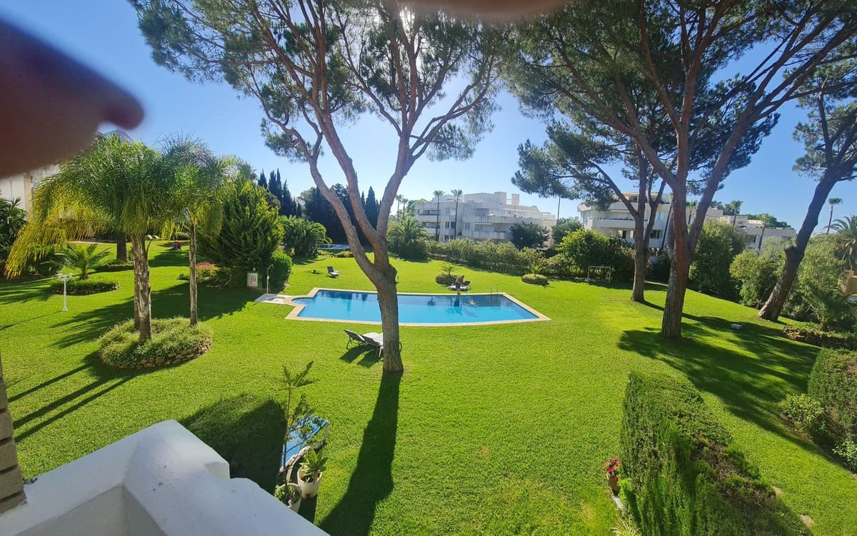Townhouse in Nueva Andalucía — photo 10 of 10