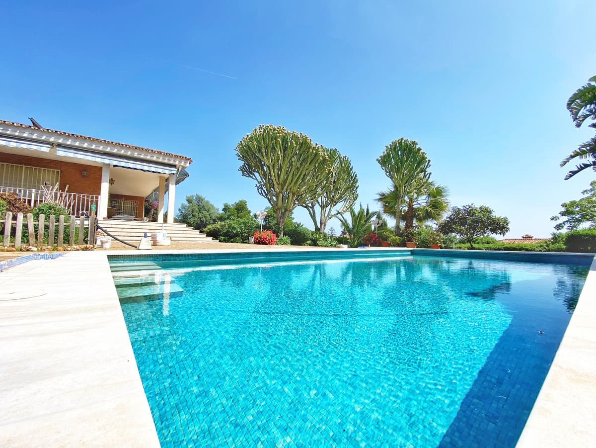 Detached Villa in Marbella — photo 4 of 10