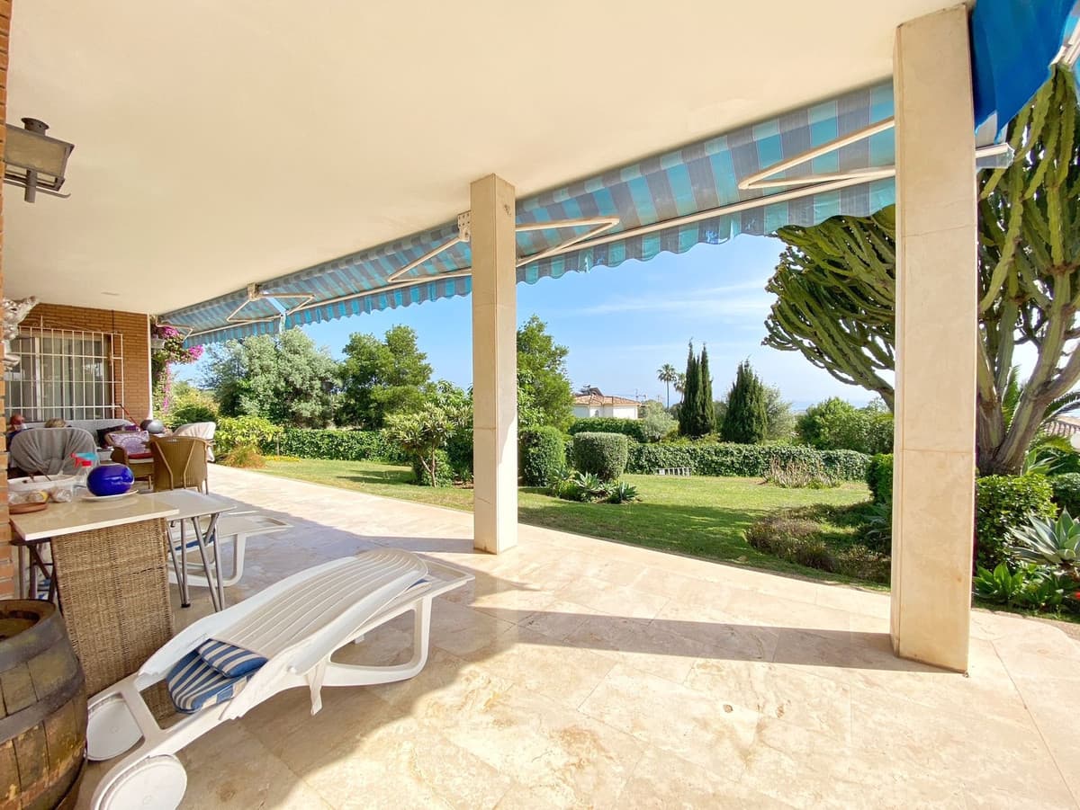 Detached Villa in Marbella — photo 5 of 10