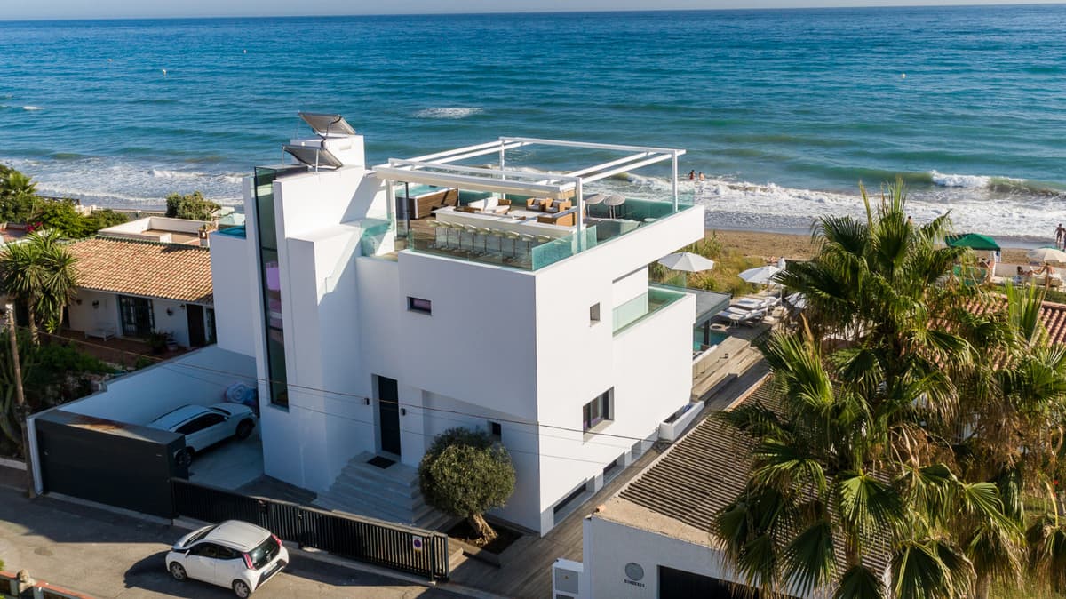 Detached Villa in Costabella — photo 3 of 10