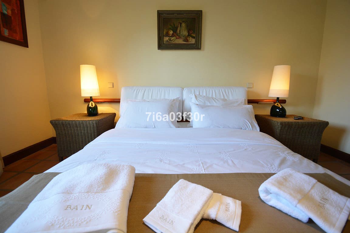 Detached Villa in Nueva Andalucía — photo 8 of 10