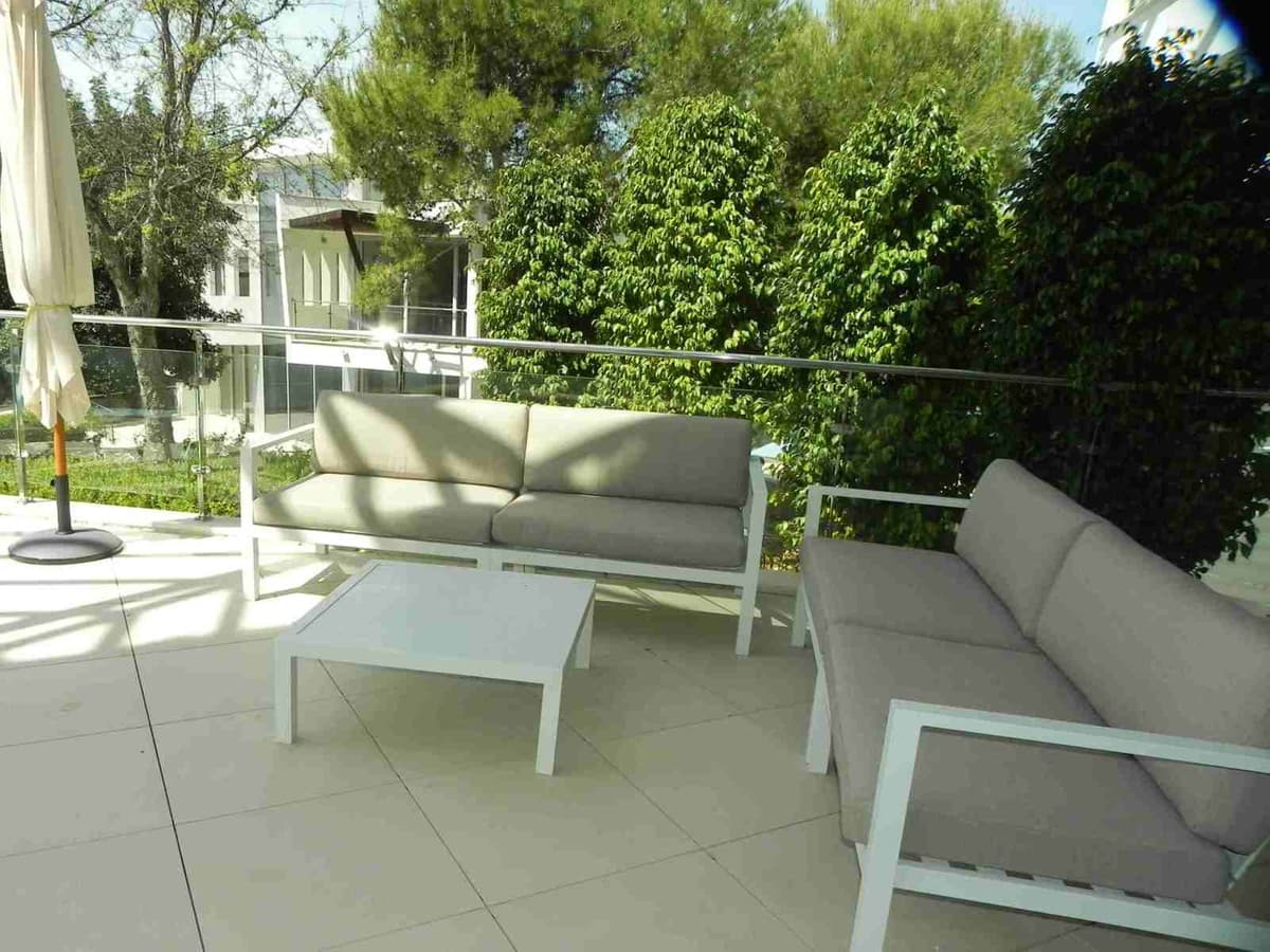 Semi-Detached House in Sierra Blanca — photo 8 of 10