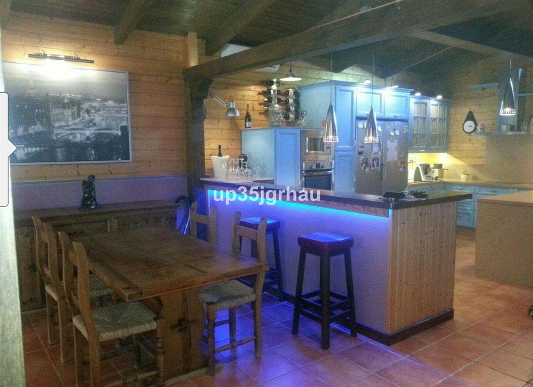 Ground Floor Apartment in Estepona — photo 3 of 10