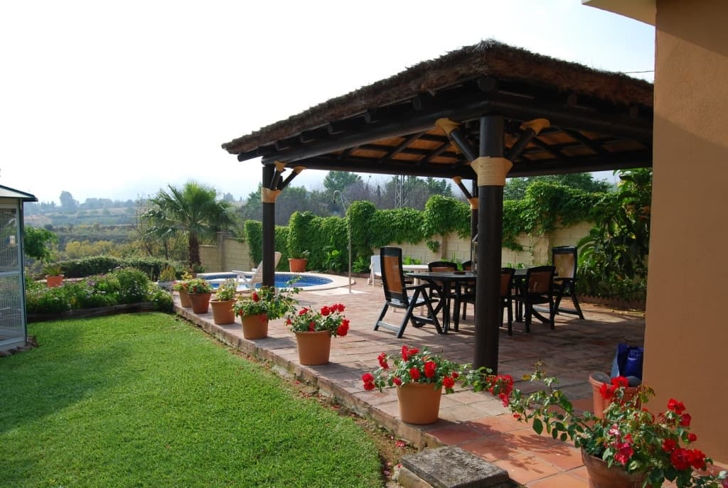 Detached Villa in Alhaurín de la Torre — photo 3 of 10