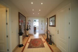 Middle Floor Apartment in Marbella — photo 9 of 10