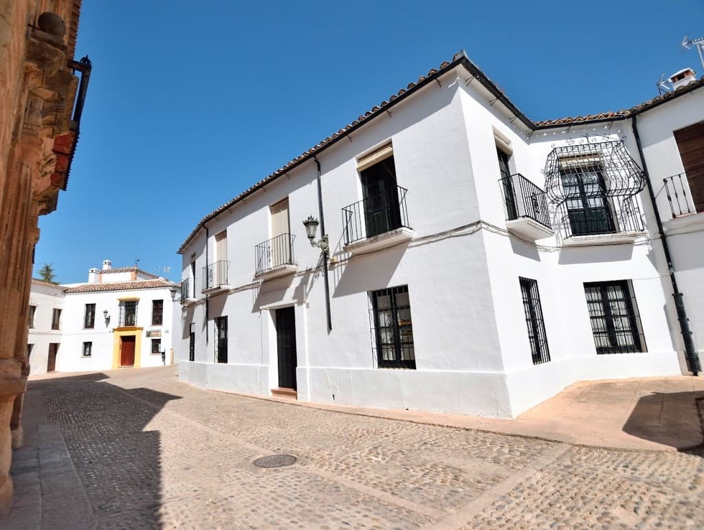 Detached Villa in Ronda — photo 1 of 10