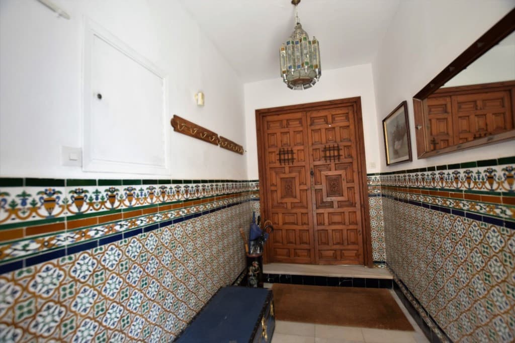 Detached Villa in Ronda — photo 3 of 10