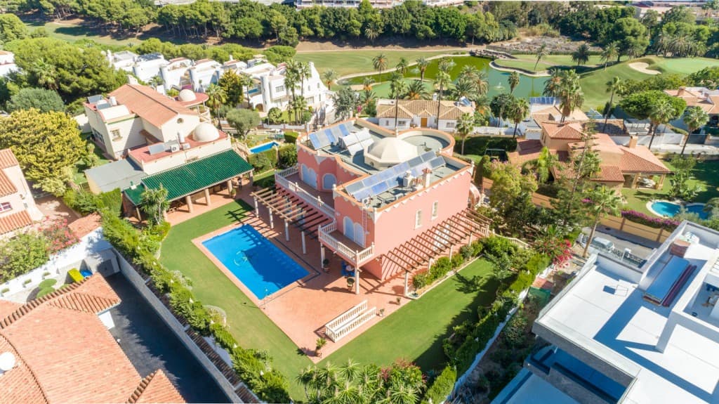 Detached Villa in Benalmadena — photo 2 of 10