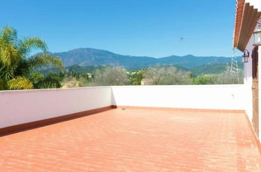 Detached Villa in Estepona — photo 3 of 6