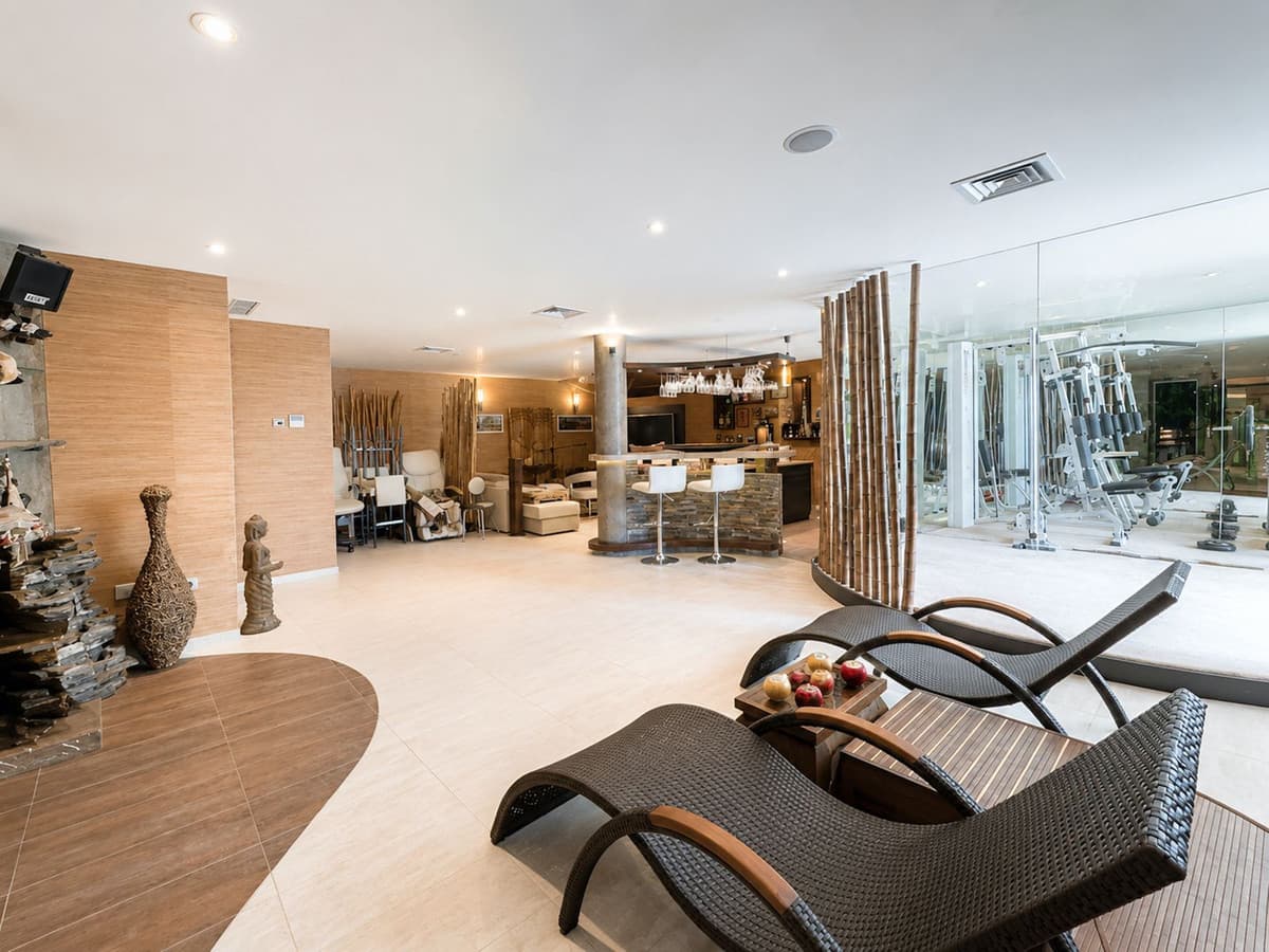 Detached Villa in Altos de los Monteros — photo 9 of 10