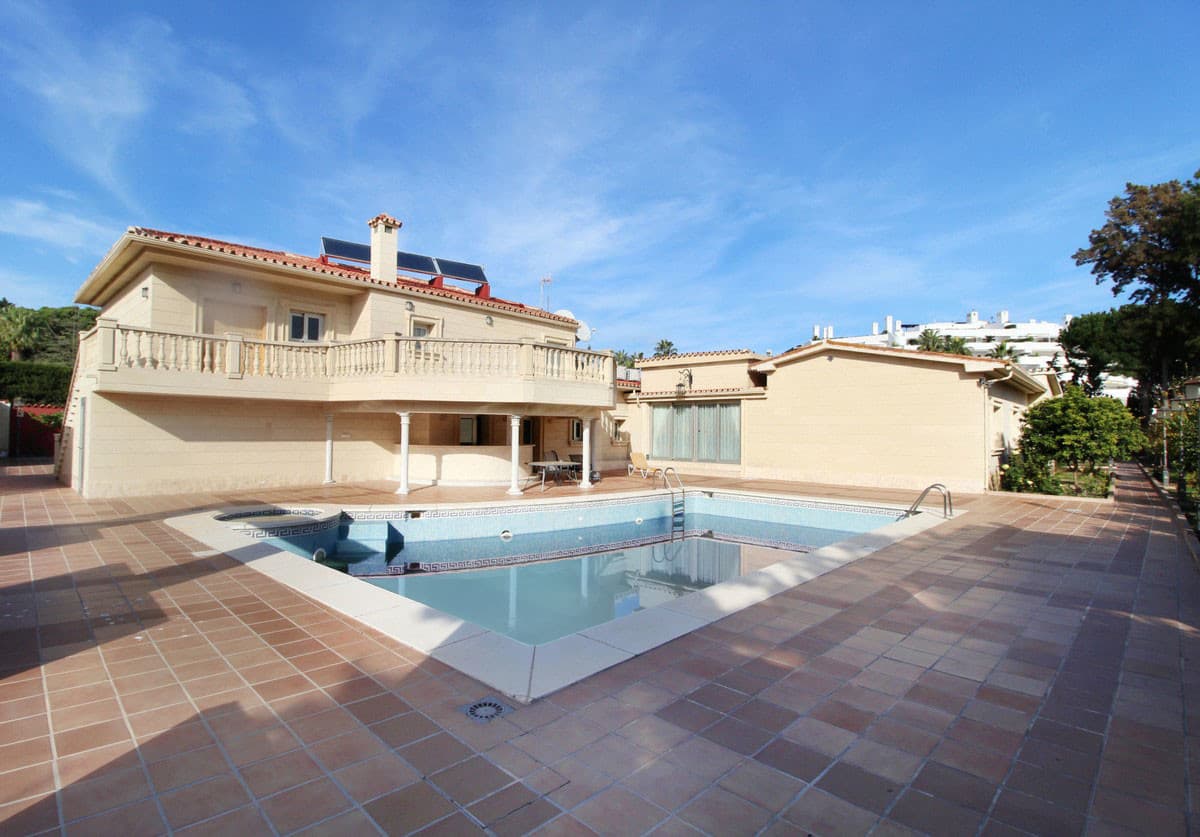 Detached Villa in Guadalmina Baja — photo 9 of 10