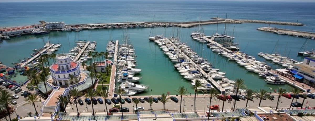 Penthouse in Estepona — photo 1 of 10