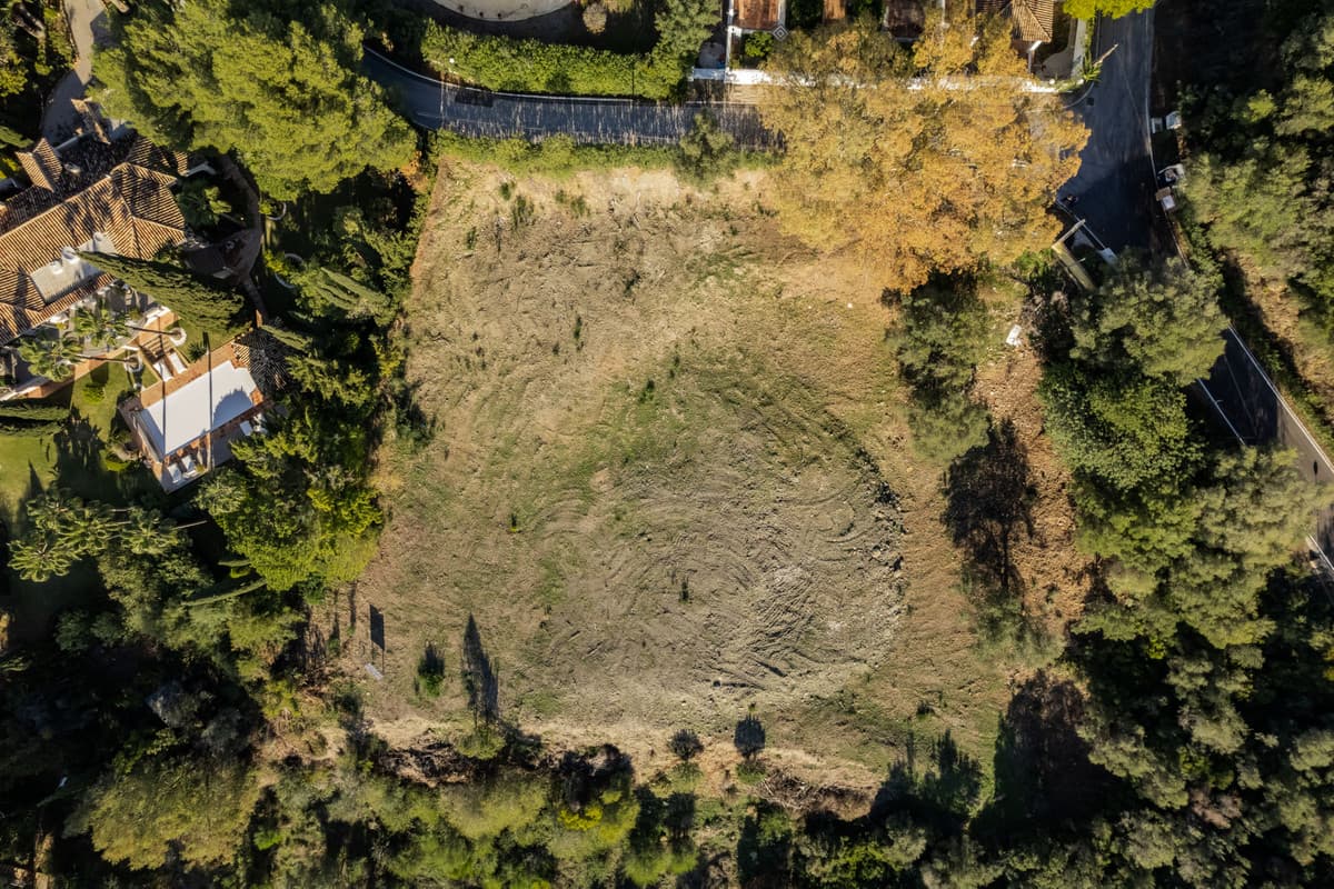 Residential Plot in Benahavís — photo 2 of 6