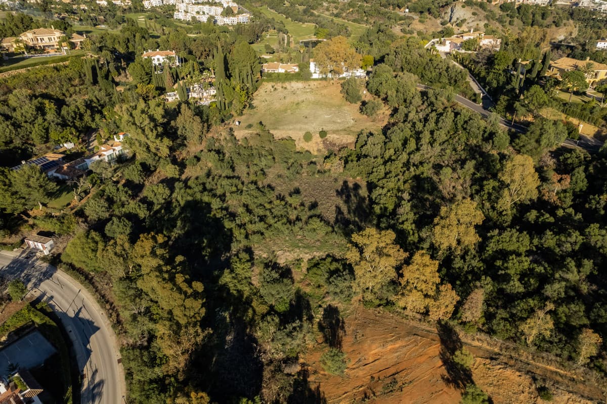 Residential Plot in Benahavís — photo 5 of 6