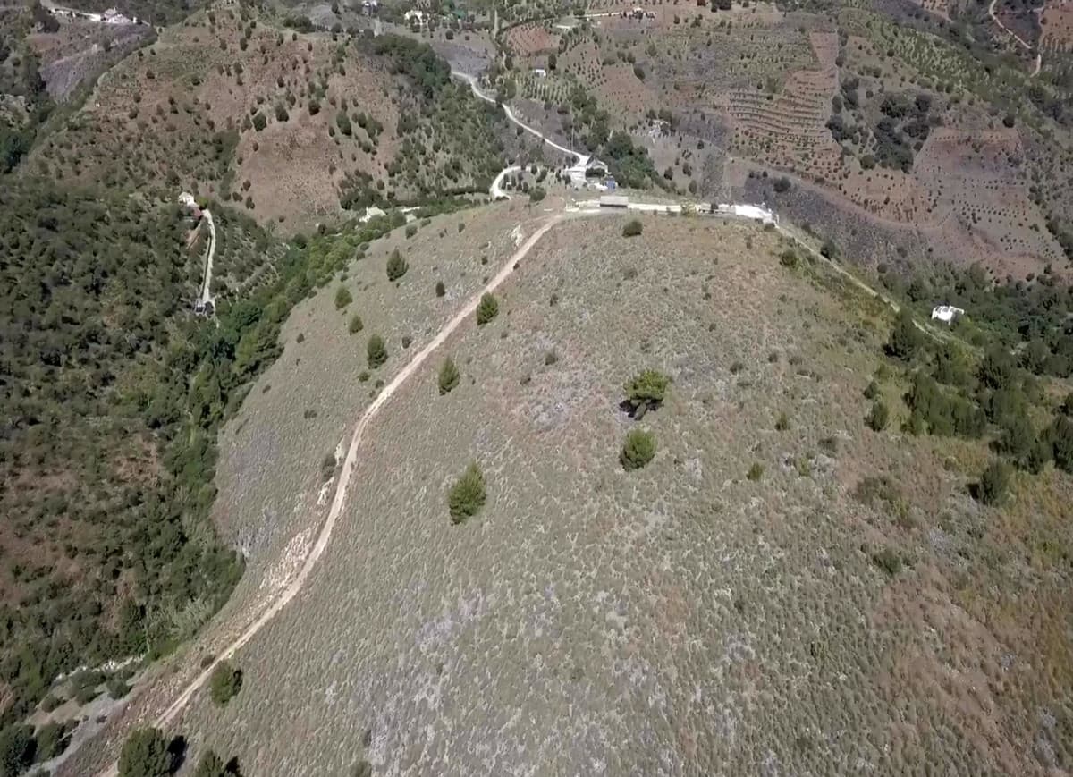 Land in Guaro — photo 3 of 3
