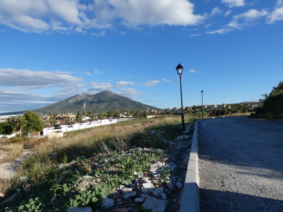 Residential Plot in Coín — photo 1 of 8