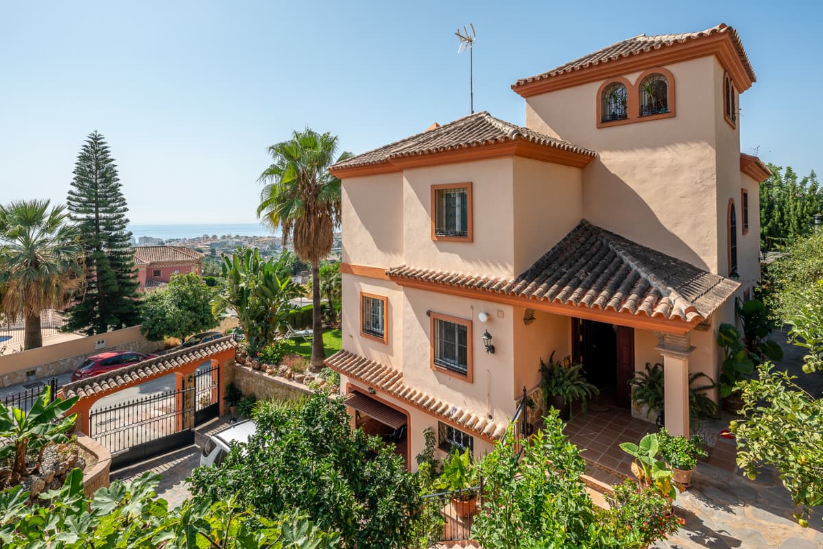 Detached Villa in Marbella — photo 5 of 10