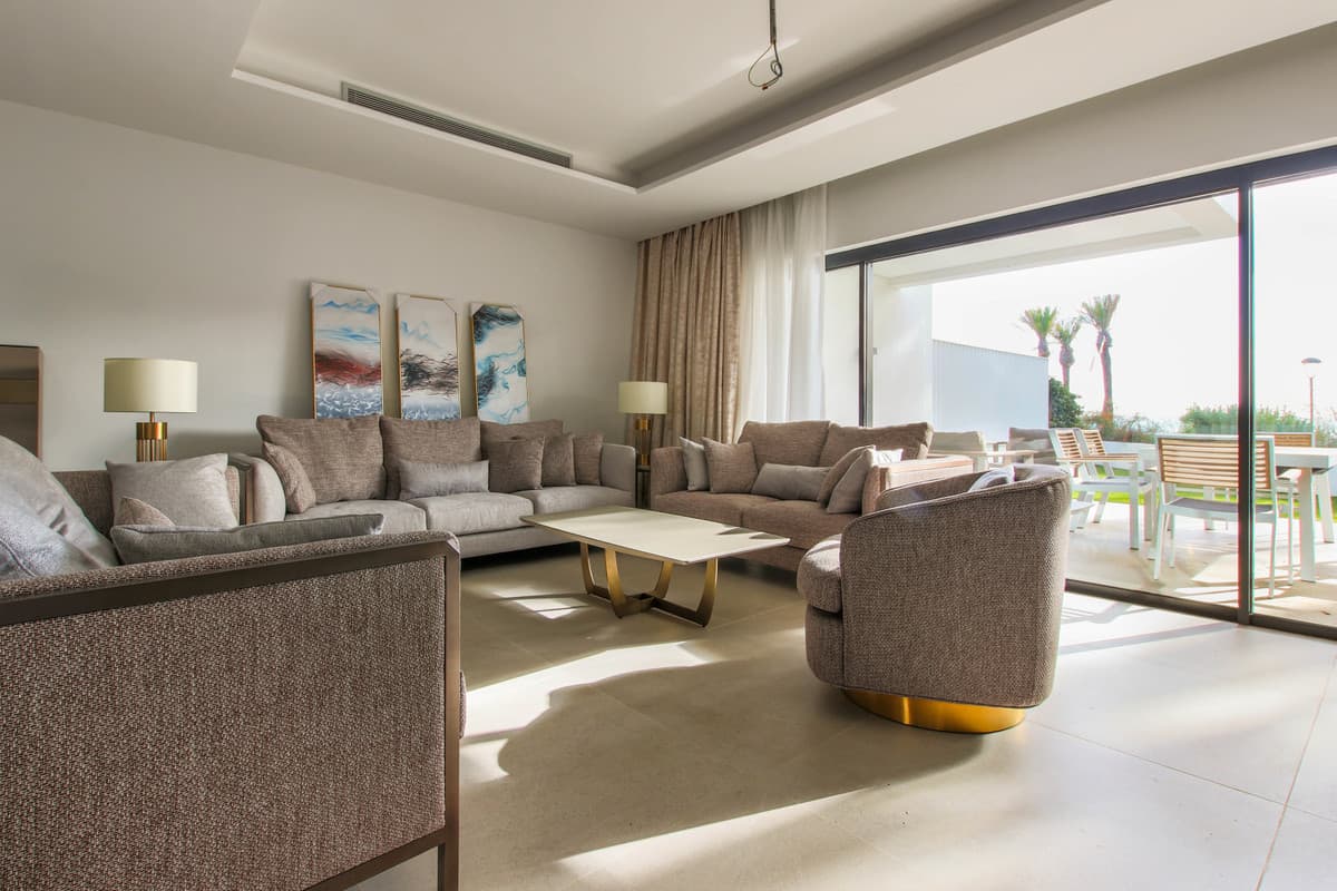 Townhouse in Estepona — photo 3 of 10