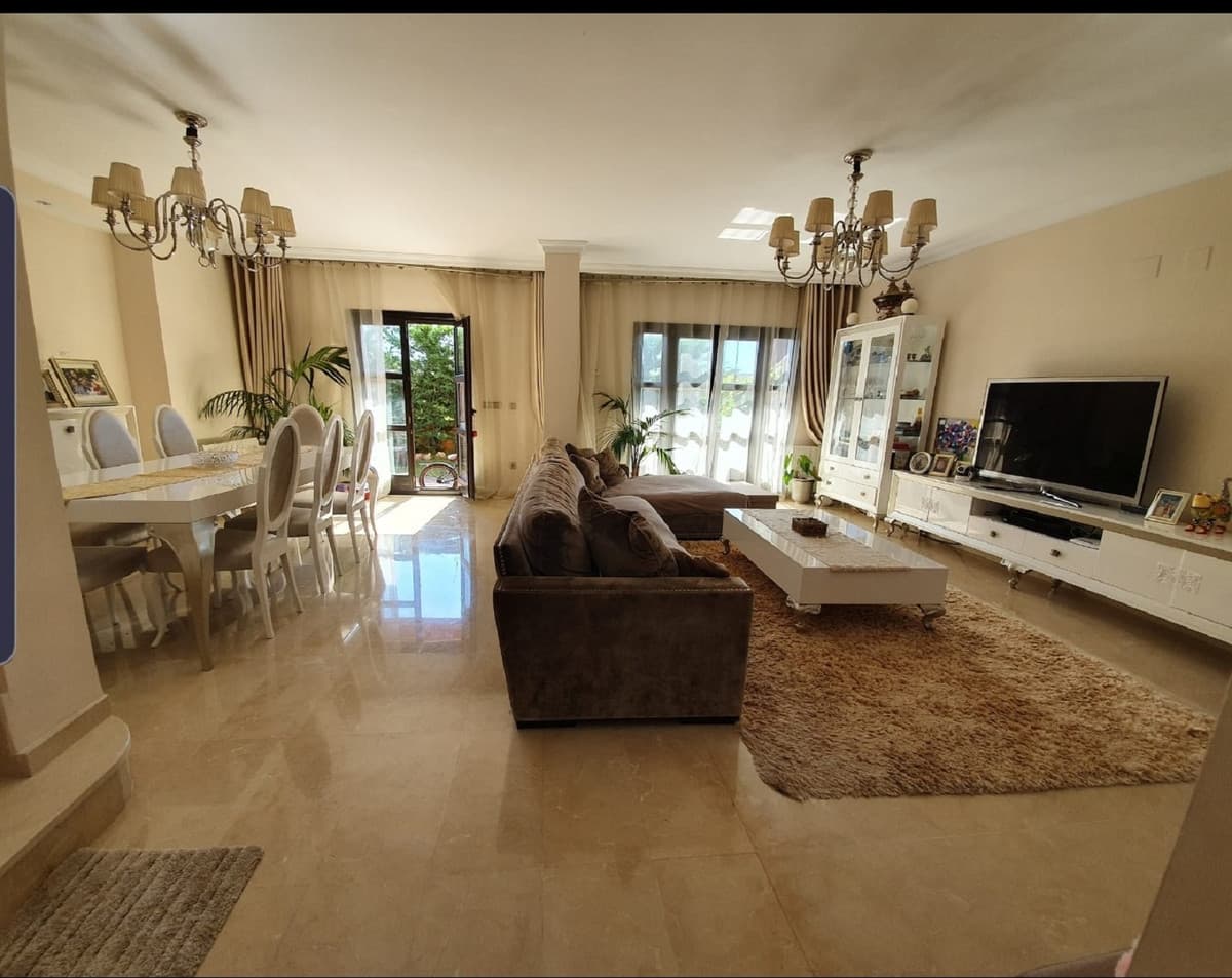 Townhouse in San Pedro de Alcántara — photo 6 of 10