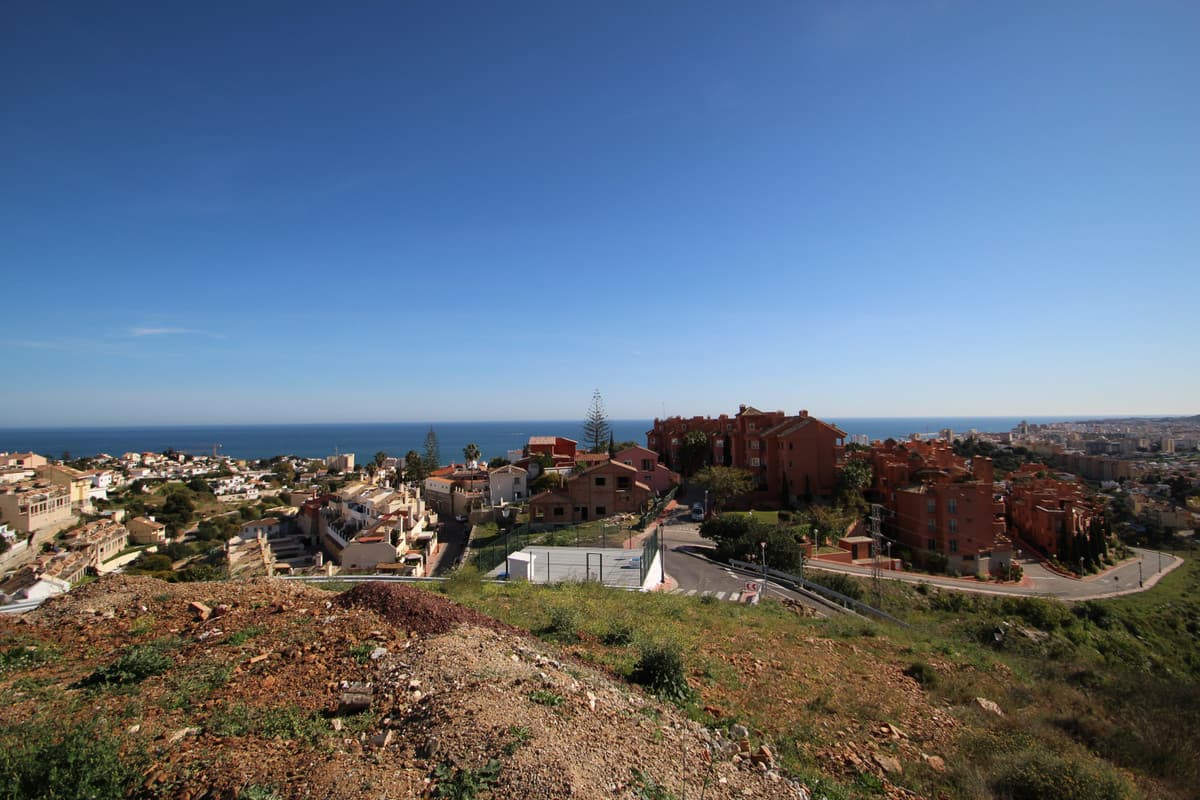Residential Plot in Fuengirola — photo 1 of 10