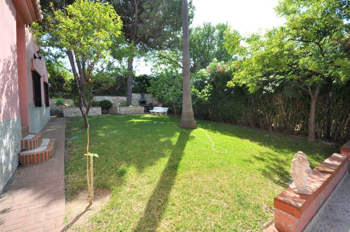 Detached Villa in Casares Playa — photo 10 of 10