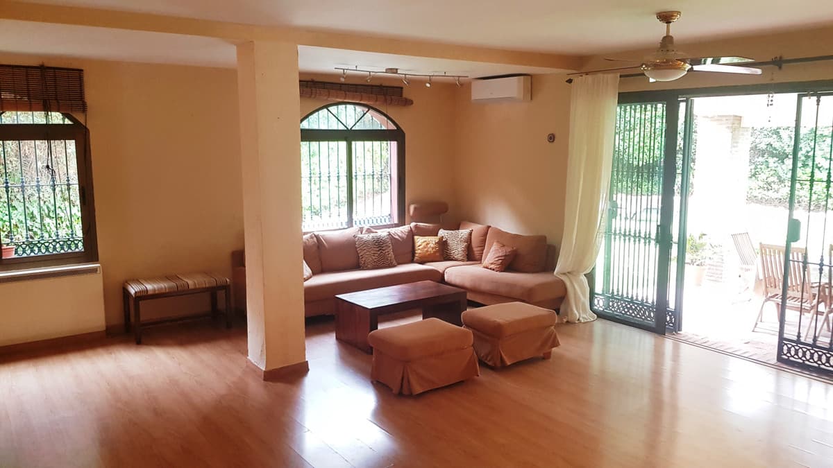 Detached Villa in Elviria — photo 6 of 10