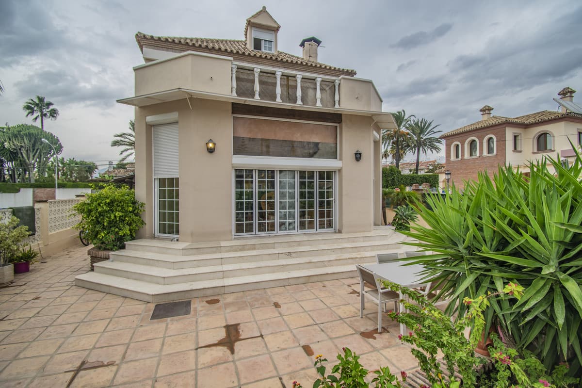 Detached Villa in San Pedro de Alcántara — photo 7 of 10