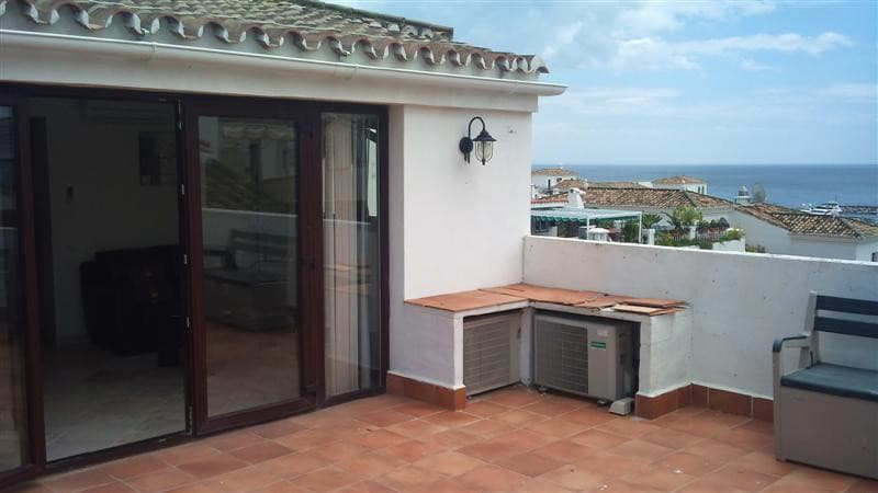 Penthouse in La Duquesa — photo 2 of 10