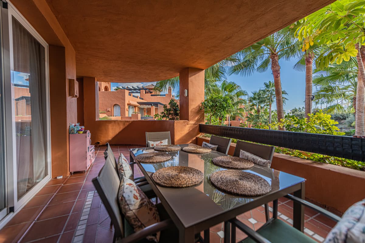 Middle Floor Apartment in Nueva Andalucía — photo 1 of 10