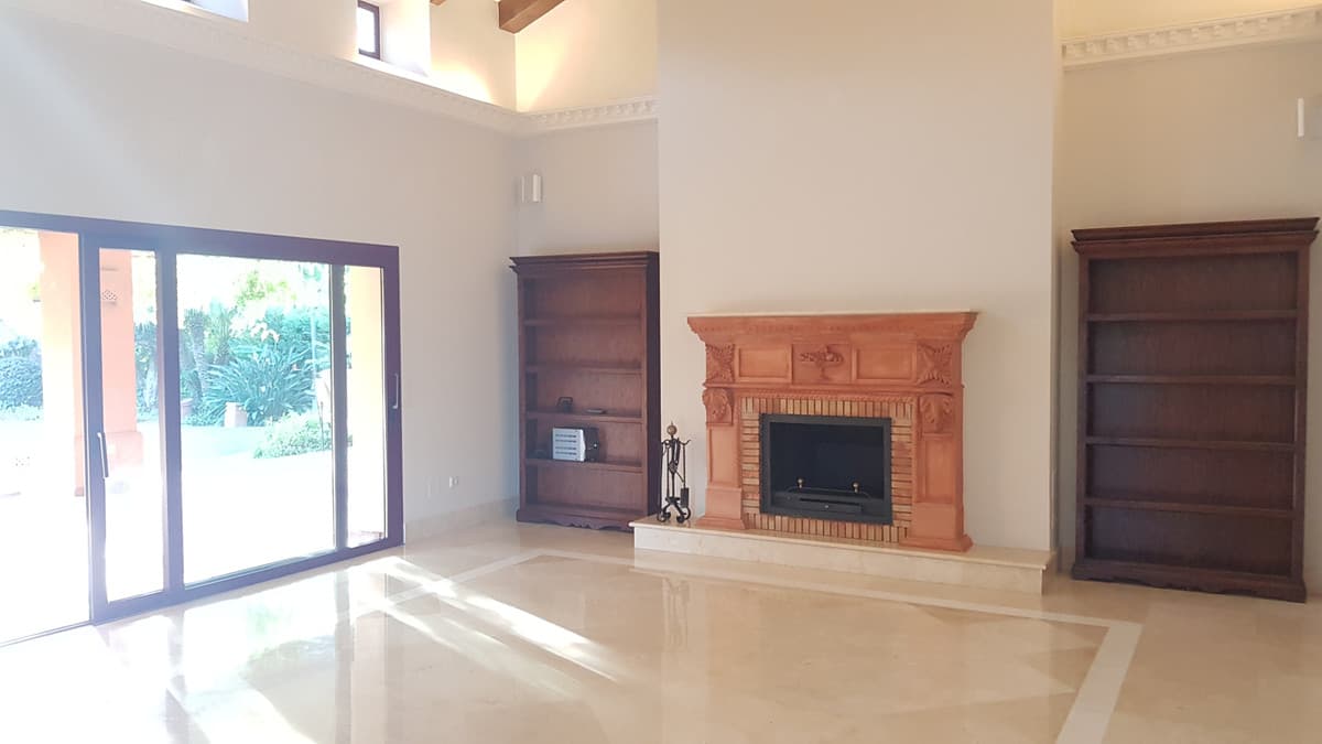 Detached Villa in Sierra Blanca — photo 9 of 10