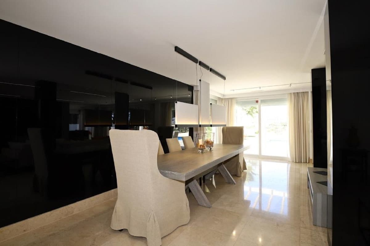 Detached Villa in Las Brisas — photo 5 of 10